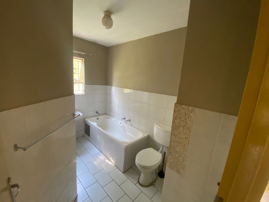 3 Bedroom Property for Sale in Safari Gardens North West